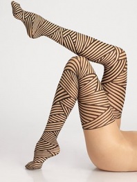 Slim stripes in contrasting opaque tones wind around the leg for a sexy, eye-catching look. Soft, smooth waistbandFlat toe seam58% polyamide/32% polyester/10% elastaneHand washMade in Austria