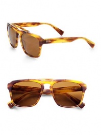 Classic acetate design in wayfare shape. Available in karrimor tortoise with java polar lens.100% UV ProtectionImported