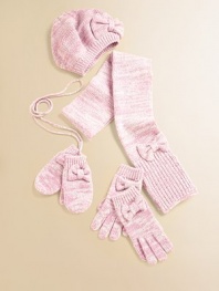 A toasty, marled wool-blend yarn from Italy, in cozy gloves with sweet bows.Smooth knit with ribbed cuffsBig bow on each40% wool/28% rayon/15% nylon/10% cashmere/7% angoraDry cleanImported