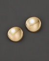 Chic disc stud earrings in a beautiful satin gold finish.