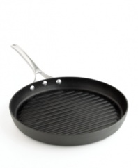 Whether its a juicy burger or moist salmon fillet, the Calphalon Unison grill pan doesn't just sear in those signature grill marks with its rows of raised ridges, it also seals in flavor with an exclusive Sear nonstick cooking surface. Lifetime warranty.