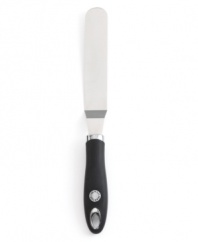 Celebrate any special occasion with a lovingly prepared cake, all dressed up with a baker's touch. Use this long, narrow spatula to create a perfectly presented cake covered in a smooth, even surface of tasty icing. Limited lifetime warranty.