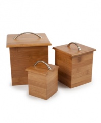 A real natural. Define your countertop and add a touch of modern art to your space with the handcrafted excellence of these 100% organic bamboo containers. The solid construction and secure silicone seal provide the perfect place for storing and prolonging the freshness of cookies, pasta, sugar and other ingredients.