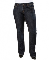 Dress up your casual looks with Silver Jeans' plus size straight leg jeans, finished by a sleek dark wash.