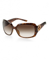 The Gucci brand represents the quintessence of luxury. Modern and sexy, it is an exclusive brand that reflects an elegant lifestyle. The sunwear collection uses only the highest quality materials and offers distinctive shapes enriched with historic icons that celebrate the House of Gucci.