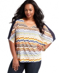 Add zest to your casual looks with Soprano's short sleeve plus size top, flaunting a zigzag print!