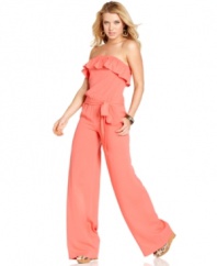 Score effortless, Hamptons-ready style in this jumpsuit from GUESS?, where a grand, ruffled neckline and wide-leg style form the chicest union!