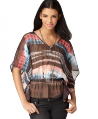 Bar III's tie dye top takes you from day to night with sophisticated kimono sleeves. Pair it with jeggings and peep-toe booties for a trend-forward look.