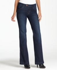 Levi's adds a stylish twist to these petite trouser-flare jeans with a tab closure at the waist and a wide hem at the ankle.