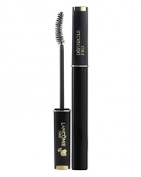 A new twist to Lancôme's #1 mascara: a breakthrough applicator defines your lashes with a fuller, more intense look. The formula applies smoothly and evenly, and builds fuller lashes with its unique curved brush. The innovative brush wraps around the entire lash line, instantly defining each lash with more product for an ultimate wide-eyed look. RESULT: Perfectly separated lashes with a fuller definition.