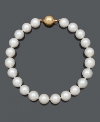 Channel a look of elegance and refinement with a traditional piece to last a lifetime. Bracelet features AAA Akoya cultured freshwater pearls (8-8-1/2 mm) with a 14k gold clasp. Approximate length: 8 inches.