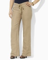Rendered in breezy linen, Giselle pants are finished with a chic, wide leg and drawstring waist.