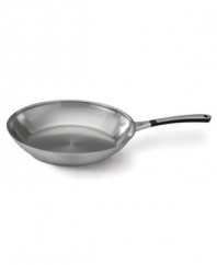 Meet breakfast (or any other meal) head-on with the exceptional everyday performance of the Simply Calphalon Stainless omelette pan. It's a particularly polished pan, great-looking and hard-working, crafted with a bottom core of heavy-gauge, highly conductive aluminum that helps food cook evenly every time. 10-year warranty.