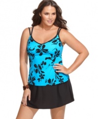 Floral printed and totally flattering, Miraclesuit's double-strap plus size tankini top provides the look you love and coverage you want.