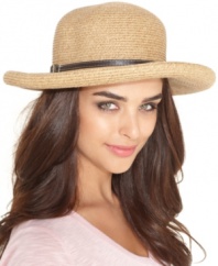 Roll into the warmer months with this retro-inspired roll brim hat from Nine West. Composed of packable straw for easy storage when jet-setting.