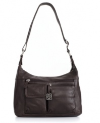 In ultrasoft glove leather, this elegant hobo bag by Giani Bernini dresses up any look.