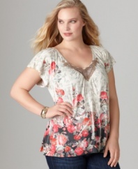 A blast of blossoms lights up One World's short sleeve plus size top, accented by lace trim-- team it with your fave jeans!