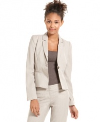 Add some structure to your ensemble with XOXO's blazer. Sure to sharpen up your fall wardrobe, this is a fall staple.