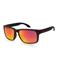 Designed by snowboarding superstar Shaun White and his brother Jesse to represent the screen heroes from the 40s, 50s, and 60s, these Holbrook sunglasses are timeless classics. Featuring metal bolts, icons that highlight the stress-resistant O MATTER® black frames, and red PLUTONITE® lenses used to filter out the UV rays, Oakley has designed a pair of sunglasses that will give you that Hollywood look with unparalleled comfort.