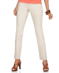 Style&co. combines comfort with a chic, classic skinny leg silhouette. A pull-on elastic waistband provides a flexible fit while the streamlined style keeps this petite look sleek.