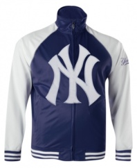 Your all-season all-star. Root for the home team (wherever you are) in this New York Yankees track jacket.