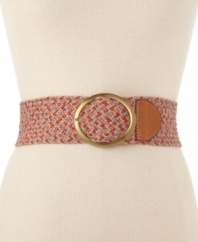 Bring tropical style into your life with Fossil's vintage-inspired weave belt. Pair with a flowing tunic for a sunny look.