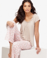 Gauzy soft and ready for relaxing. The faded print of these crinkled jersey pajama pants by Alfani makes them feel like you've had them for years.