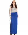 Eyeshadow's plus size maxi skirt is a summer essential that's easy to pair with tanks, tees and everything in between! Layer with colorful, funky accessories to add your personal spin.