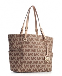 A chic, polished Signature tote from MICHAEL Michael Kors that works day or night, corporate or casual.