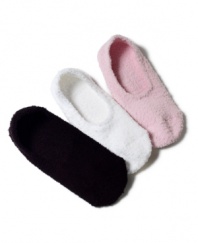 Walk on clouds with these fluffy marshmallow socks by Hot Sox featuring a tread pad for traction.