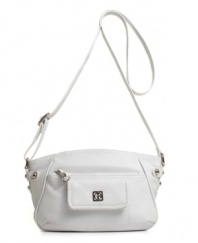 Giani Bernini combines function and fashion for a smart leather crossbody purse finished in on-trend hues.