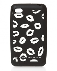 MARC BY MARC JACOBS hits print with this iPhone 4 case. Made from durable silicone and splashed in playful kisses, it's totally on our list.