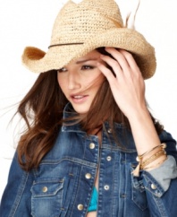 Hop along in this summer chic cowboy hat from Nine West. Crafted with with 100% raffia, for a warm weather look you'll don again and again.