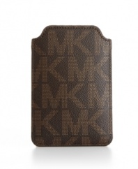Keep your iPhone dressed to the nines in designer fashion with this signature MICHAEL Michael Kors case. This sleek leather design easily slips into your purse or pocket for everyday use.