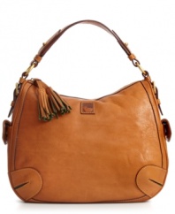 Grab hold of this easy-going Dooney & Bourke bag for a style that will seamlessly transition the seasons. A playful tassel detail and iconic logo patch give this design a timeless appeal.