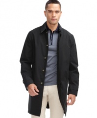 With classic styling, this Lauren by Ralph Lauren raincoat keeps your sophistication intact.