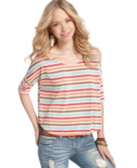 Score the perfect day look with this crop top from American Rag – a comfy pick for colorful style!