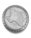 The pride of Texas. This tray is Texan through and through with the Lone Star State outlined in ultra-durable Wilton Armetale metal. Toss it on the grill or stove to get your meal piping hot.