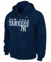 Hit it out of the park! Cheer on your favorite team in style and comfort in this Majestic New York Yankees hoodie.