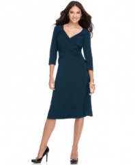 Look your best in this sexy petite B-Slim dress by Elementz, with built-in slimming lining for a smooth silhouette.