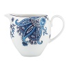 Pretty and playful in paisley, Marchesa by Lenox's Kashmir Garden creamer is a sophisticated choice for everyday dining.
