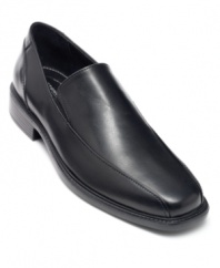 Finished with a comfortable, durable sole and crafted with fine details, these bike toe slip-on men's dress shoes add minimalist style to your work week rotation of men's loafers.