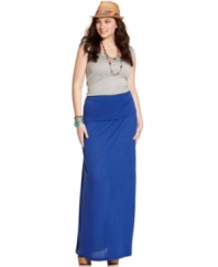 Eyeshadow's plus size maxi skirt is a summer essential that's easy to pair with tanks, tees and everything in between! Layer with colorful, funky accessories to add your personal spin.