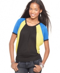 Get the 70's look with Living Doll's colorblocked top - pair it with jeans for that California girl vibe all season long!