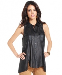 Exposed zippers and a high-shine fabric up the edge on this GUESS? top that's oh-so hot for downtown-chic!