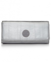 Get yourself instantly organized with this slim Kipling wallet that discretely slips into your handbag and safely stores cash, coins, cards and ID, along with a few other extra essentials.