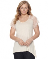 Lace insets lend a romantic elegance to Seven Jeans' short sleeve plus size top, punctuated by a handkerchief hem.