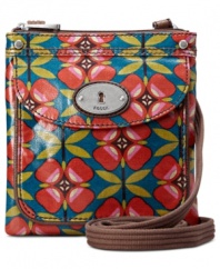 Every it-girl would agree, this bold print crossbody from Fossil is the way to go for summer accessorizing. Durable coated canvas is accented with supple leather and signature heritage hardware for everyday wearabilty and standout style.