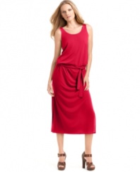 In an on-trend midi length, this petite MICHAEL Michael Kors dress is perfect for effortless summer style!