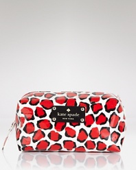 Bring playful yet practical style with you with this printed cosmetics case from kate spade new york, perfectly sized to stow all your get-pretty products.
